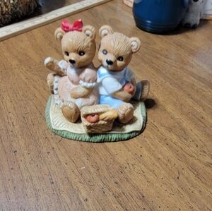 Vintage Home Interior Picnic Bears, Great Condition